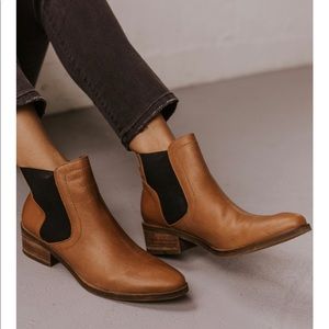 Roolee Valkyrie Boot